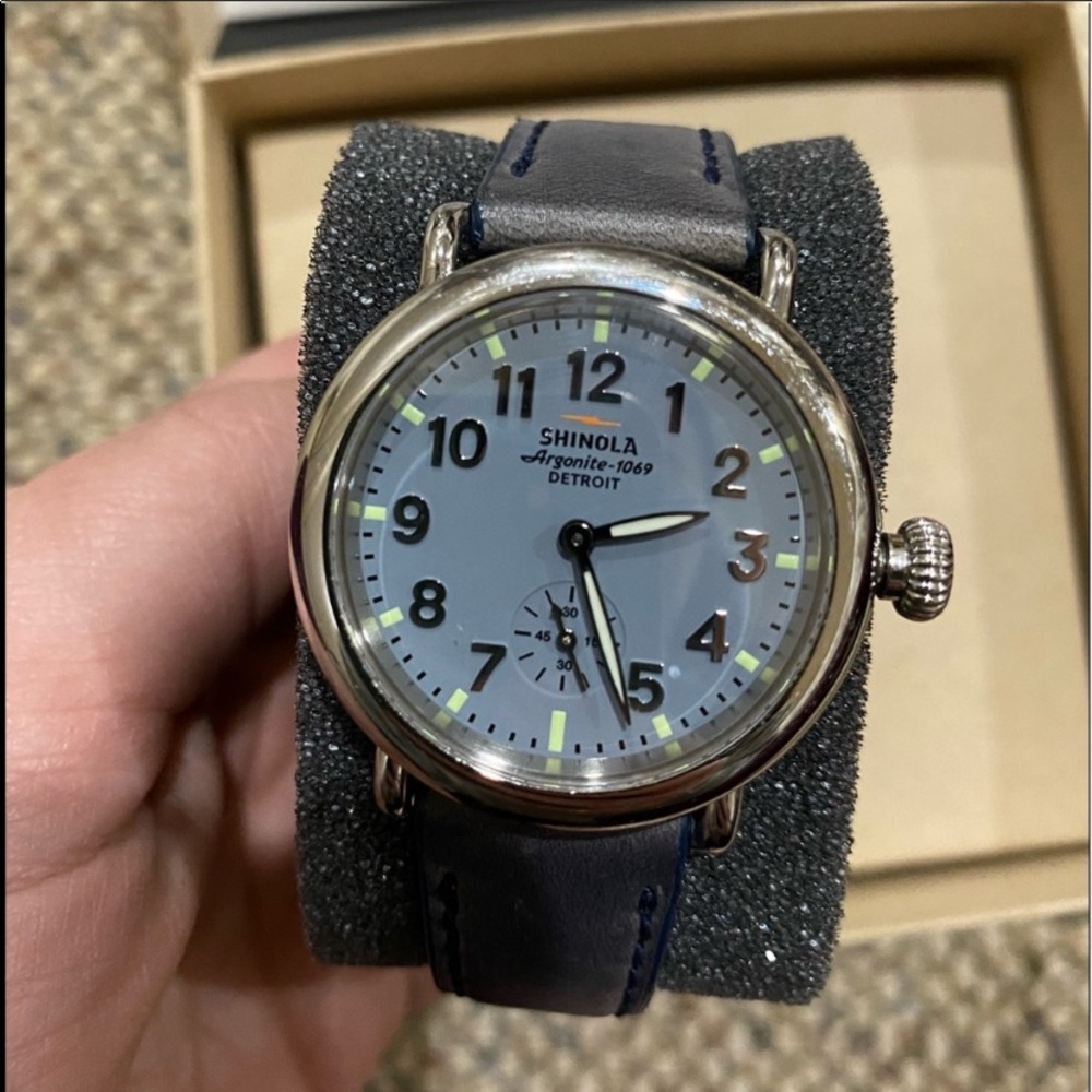HOST PICK✨ Shinola Runwell Watch 36mm Grey Face